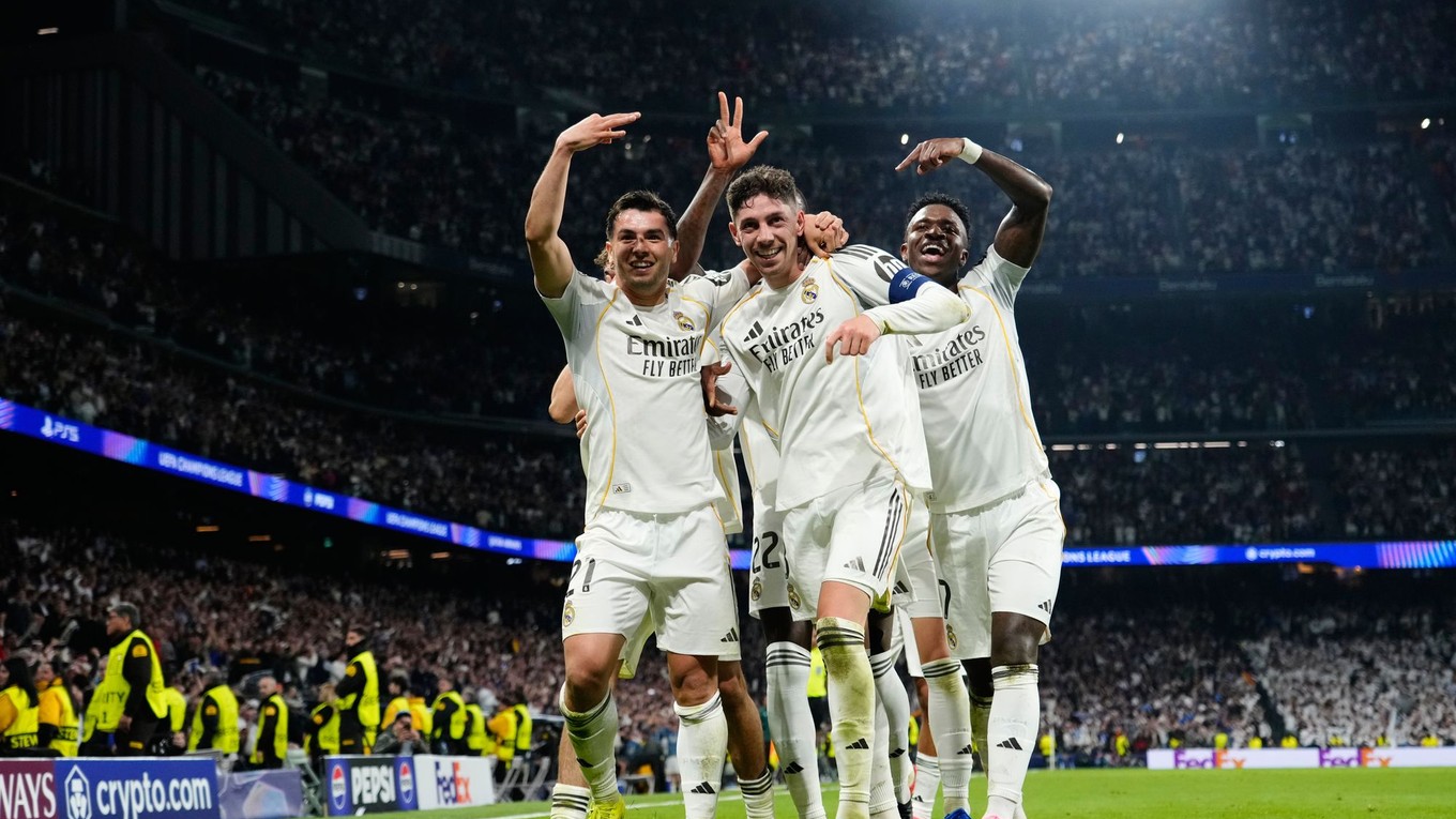 Federico Valverde s kapitánskou páskou. 