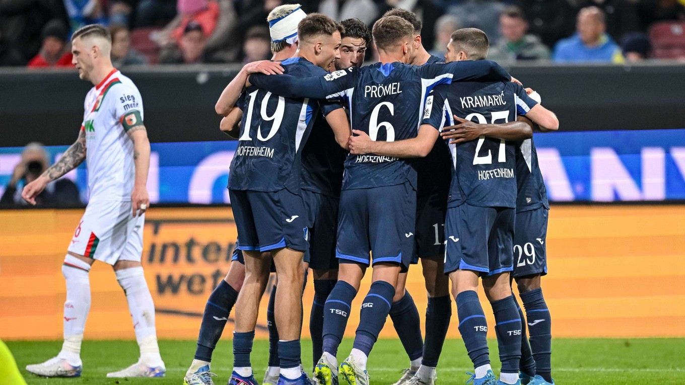 Hoffenheim oslavuje gól. 