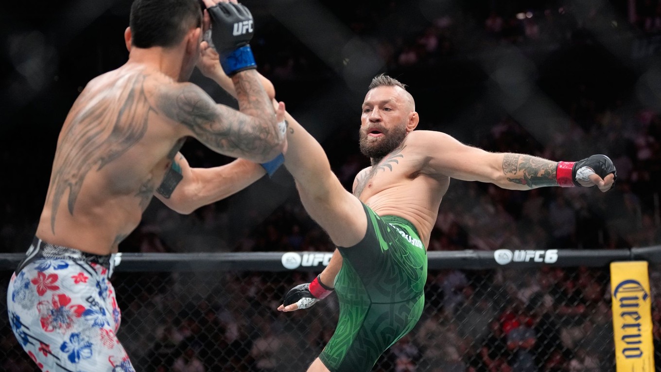 Conor McGregor,v zápase s Maxom Hollowayom na UFC 329.
