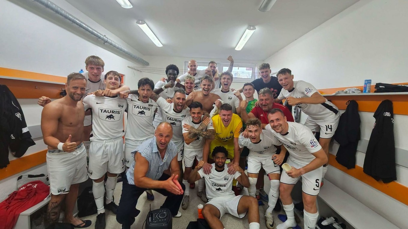 Víťazná fotografia z kabíny Rimavskej Soboty po derby v Lučenci.