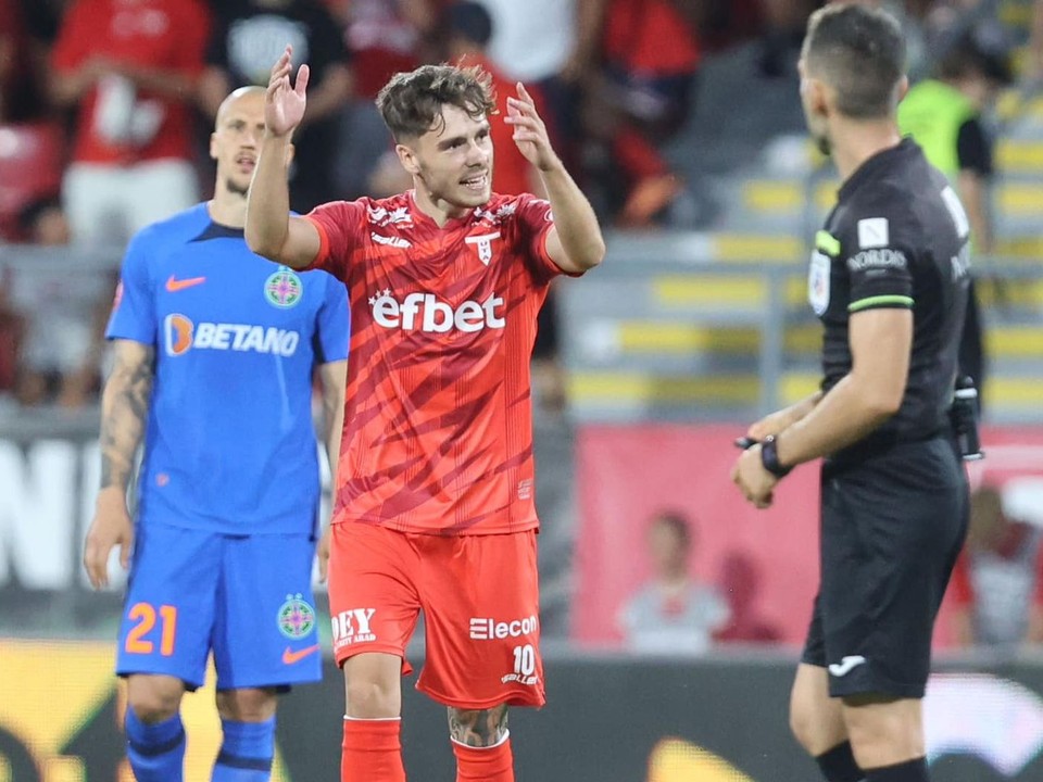 Andrej Fábry v drese UTA Arad.