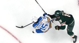 Dalibor Dvorský v zápase proti Minnesote.