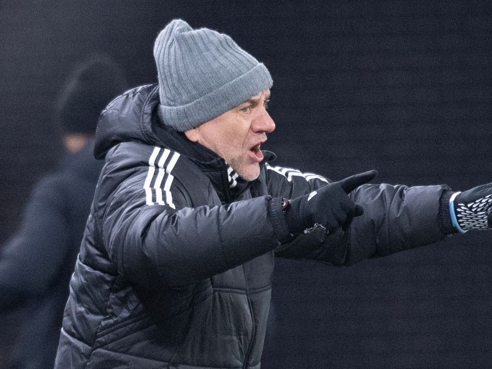 Tréner ŠK Slovan Bratislava Vladimír Weiss starší.