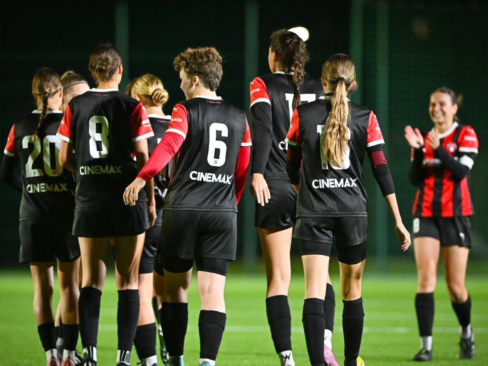 1.	LIGA ŽENY –   O (pred)posledné miesto: Trnava verzus Žilina