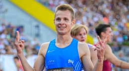 Slovenský reprezentant v behu na 400 metrov cez prekážky Patrik Dömötör počas P-T-S.