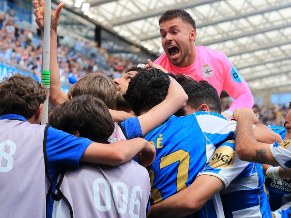 Futbalisti Coruña Deportiva.