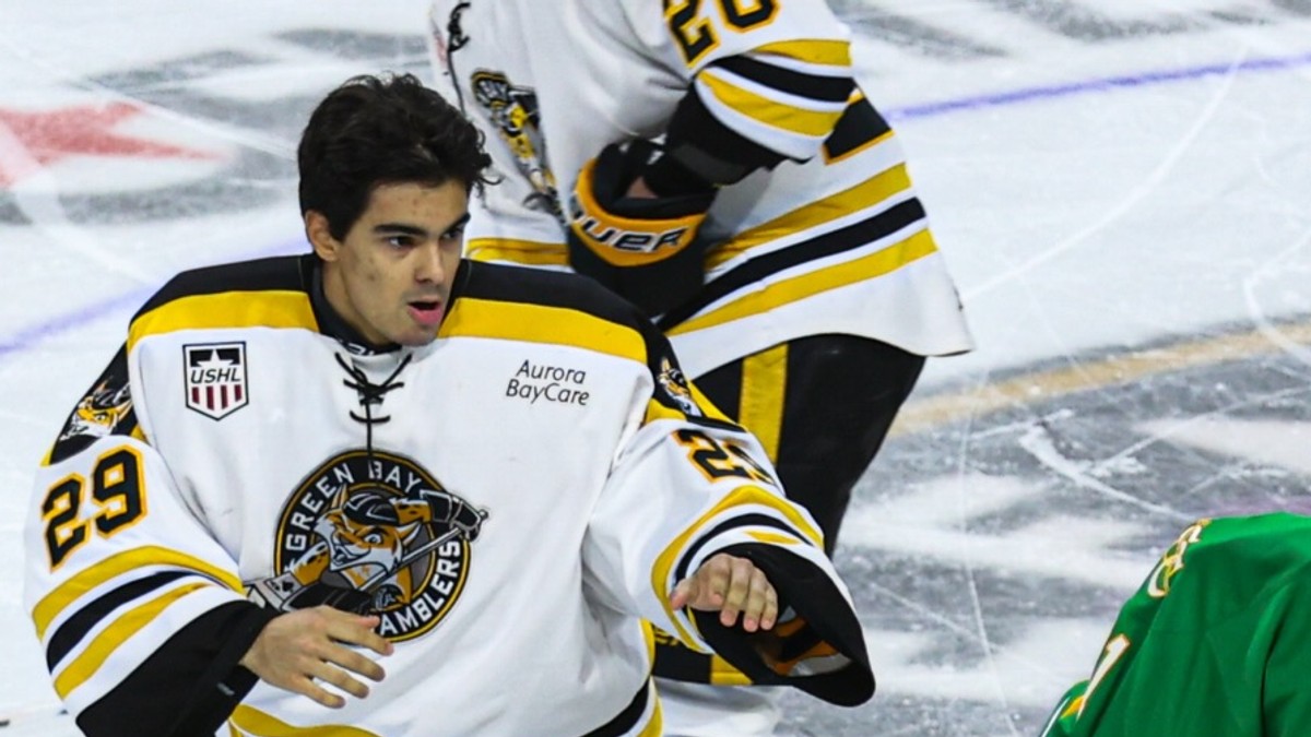 Roberto Leonardo Henriquez (vľavo).