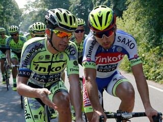 Peter Sagan (vpravo) a Alberto Contador v tíme Tinkoff-Saxo.