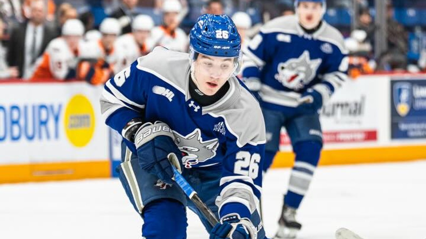 Ján Chovan v drese Sudbury Wolves.