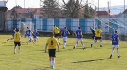 Momentka z prípravného zápasu Poproč - Turňa nad Bodvou.