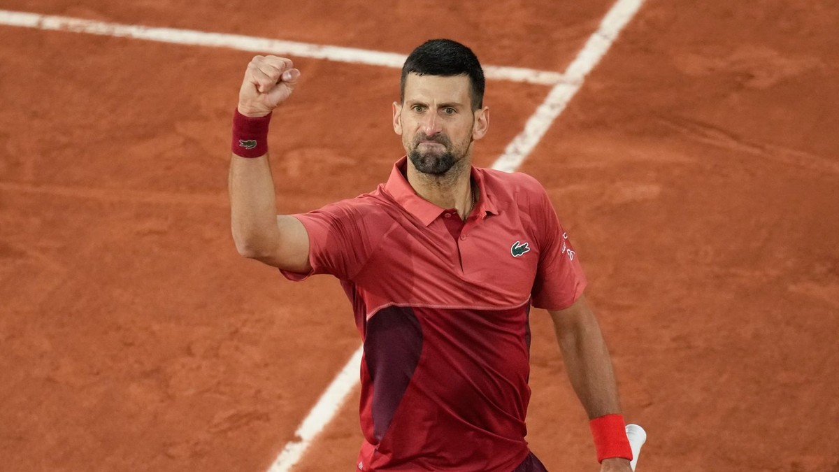 Srbský tenista Novak Djokovič počas Roland Garros 2024.