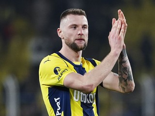 Milan Škriniar v drese Fenerbahce Istanbul.