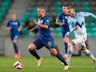 Stanislav Lobotka počas zápasu Slovinsko - Slovensko. 