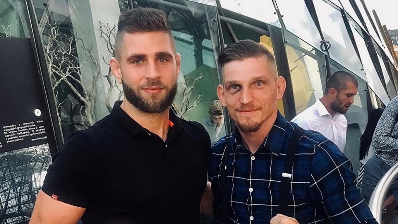 Poprední českí bojovníci v UFC, Jiří Procházka a David Dvořák.