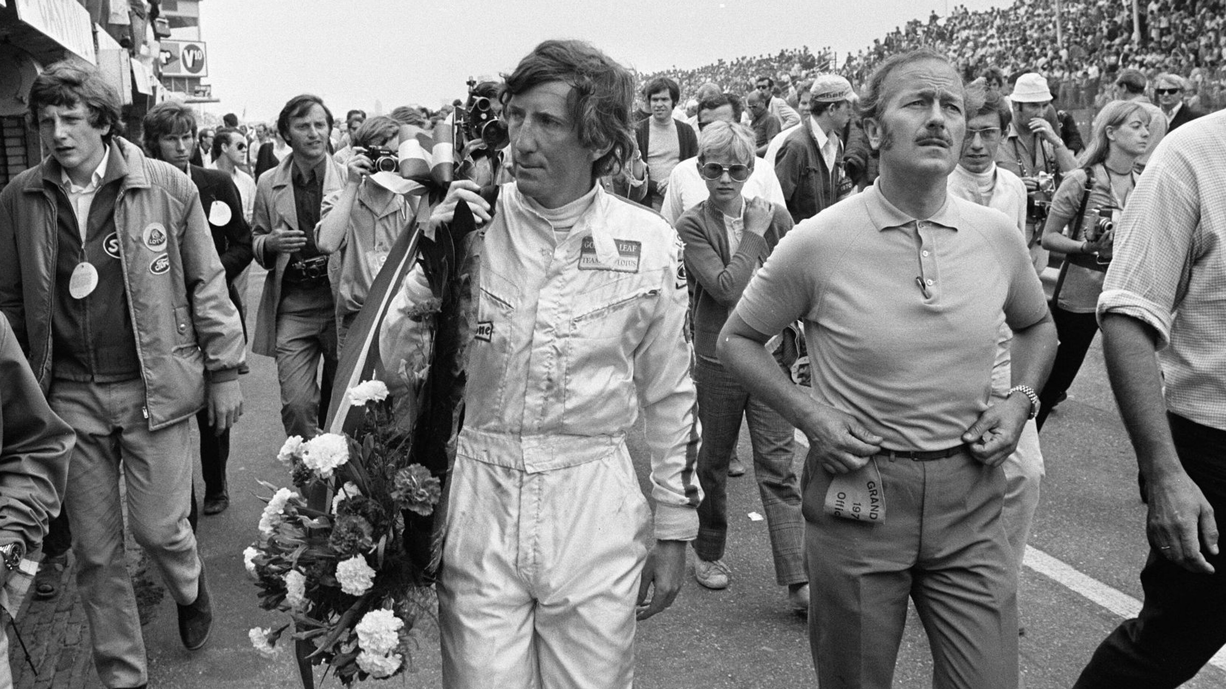 Rakúsky pilot formuly 1 Jochen Rindt počas pôsobenia v tíme Lotus v roku 1970.  