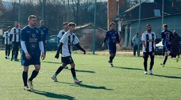 Zo zápasu TJ Inter Roma Ostrovany. Súboj sledovalo 550 divákov.