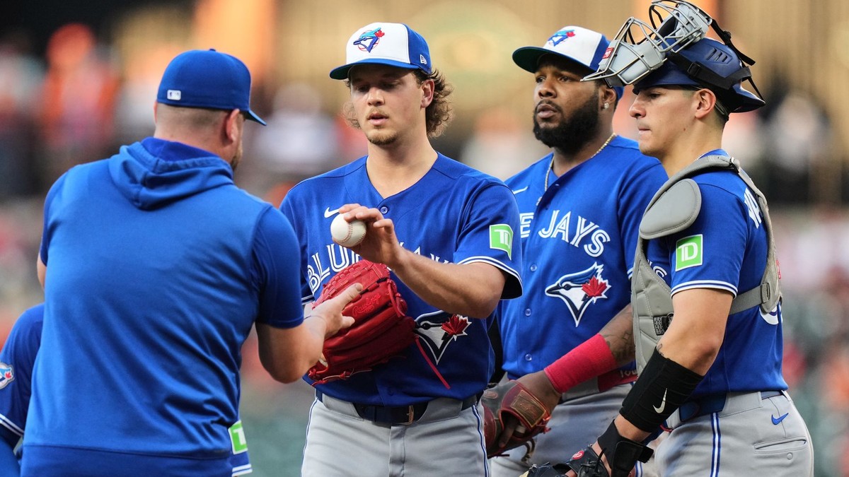 Slovenský bejzbalista Adam Macko (druhý vľavo) z Toronta Blue Jays 