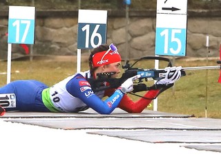 Slovenská biatlonistka Ema Kapustová počas pretekov IBU Cup-u v Osrblí.