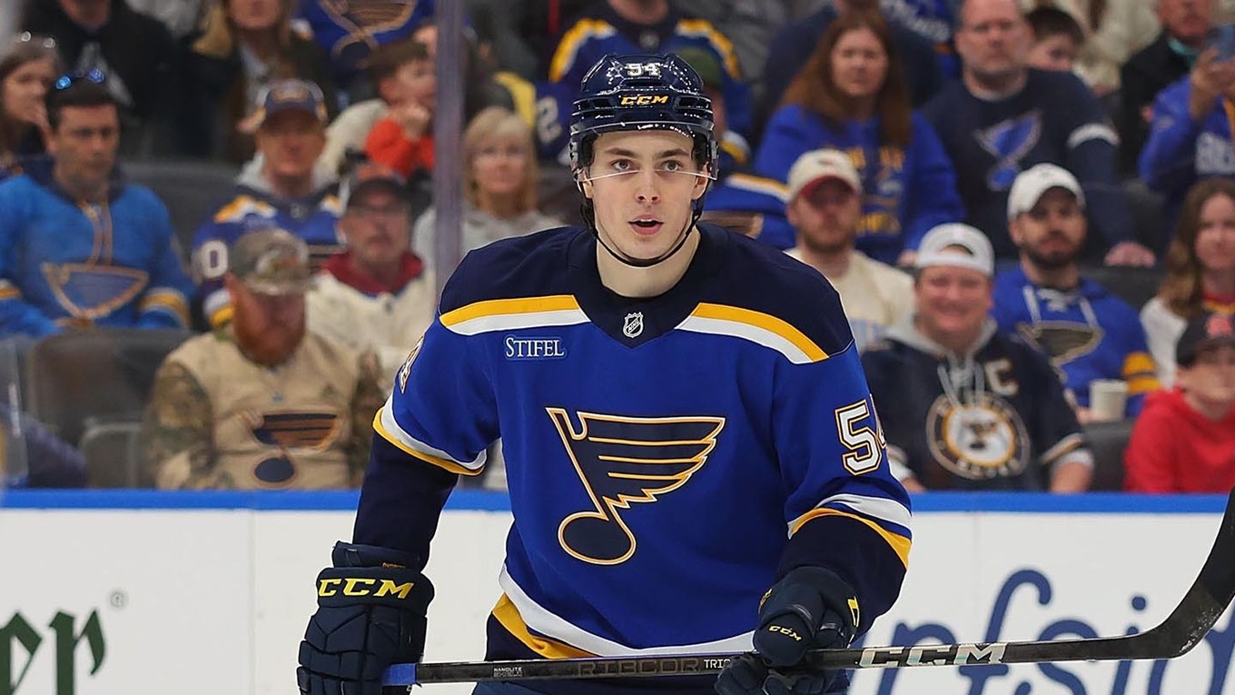 Dalibor Dvorský v drese St. Louis Blues. 