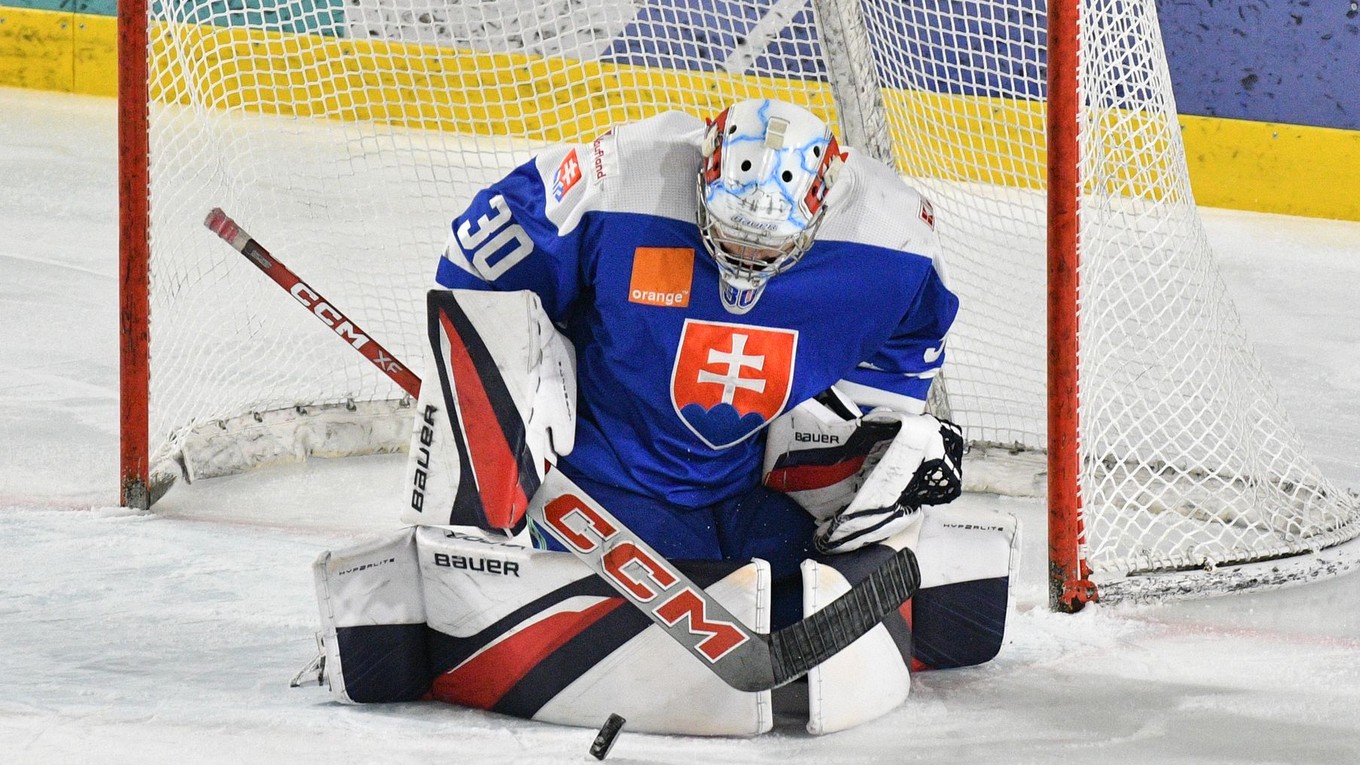 Samuel Hrenák počas prípravného hokejového zápasu Slovensko 18 - Lotyšsko 18.