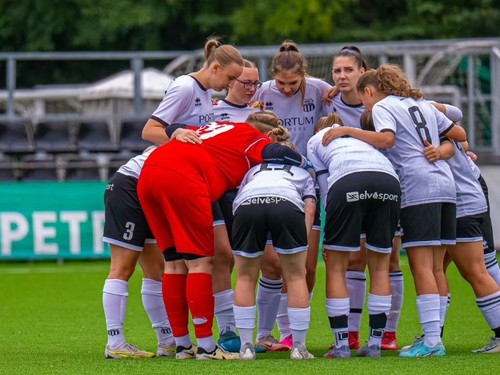 petrzalka-zeny-1 2.jpg