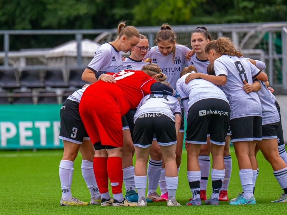 petrzalka-zeny-1 2.jpg