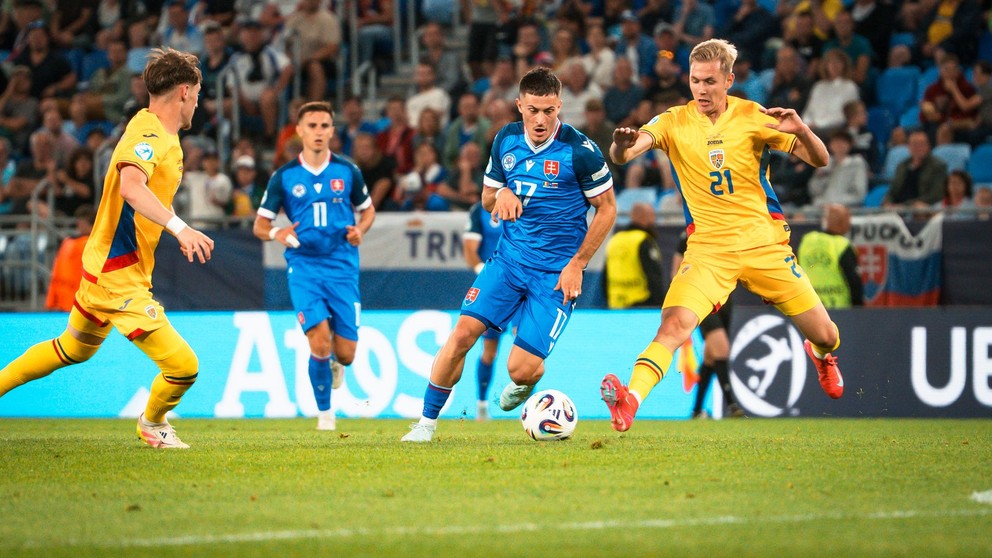 Adrián Kaprálik v zápase Slovensko - Rumunsko na EURO U21.