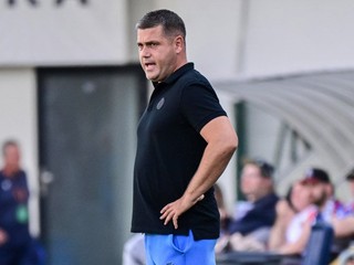 Tréner Branislav Fodrek na lavičke Slovana Liberec.