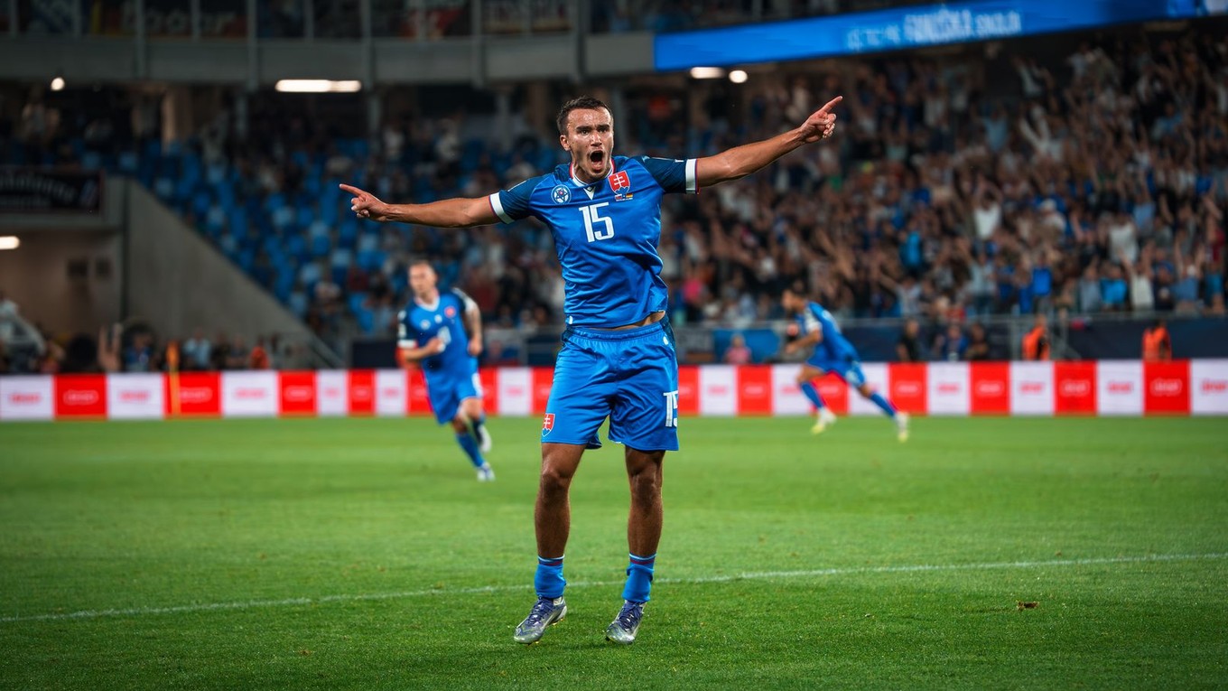 Dávid Strelec oslavuje gól v zápase  Slovensko - Nemecko (Kvalifikácia MS 2026)