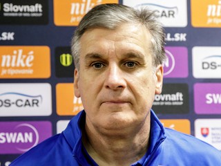 Španielsky tréner slovenských hádzanárok Jorge Dueňas.