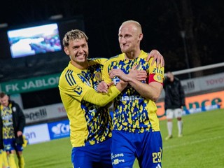 Futbalisti FC Zlín oslavujú víťazstvo.