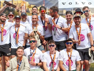 Tím Run N'Poses po dobehu do cieľa The Run 2026.