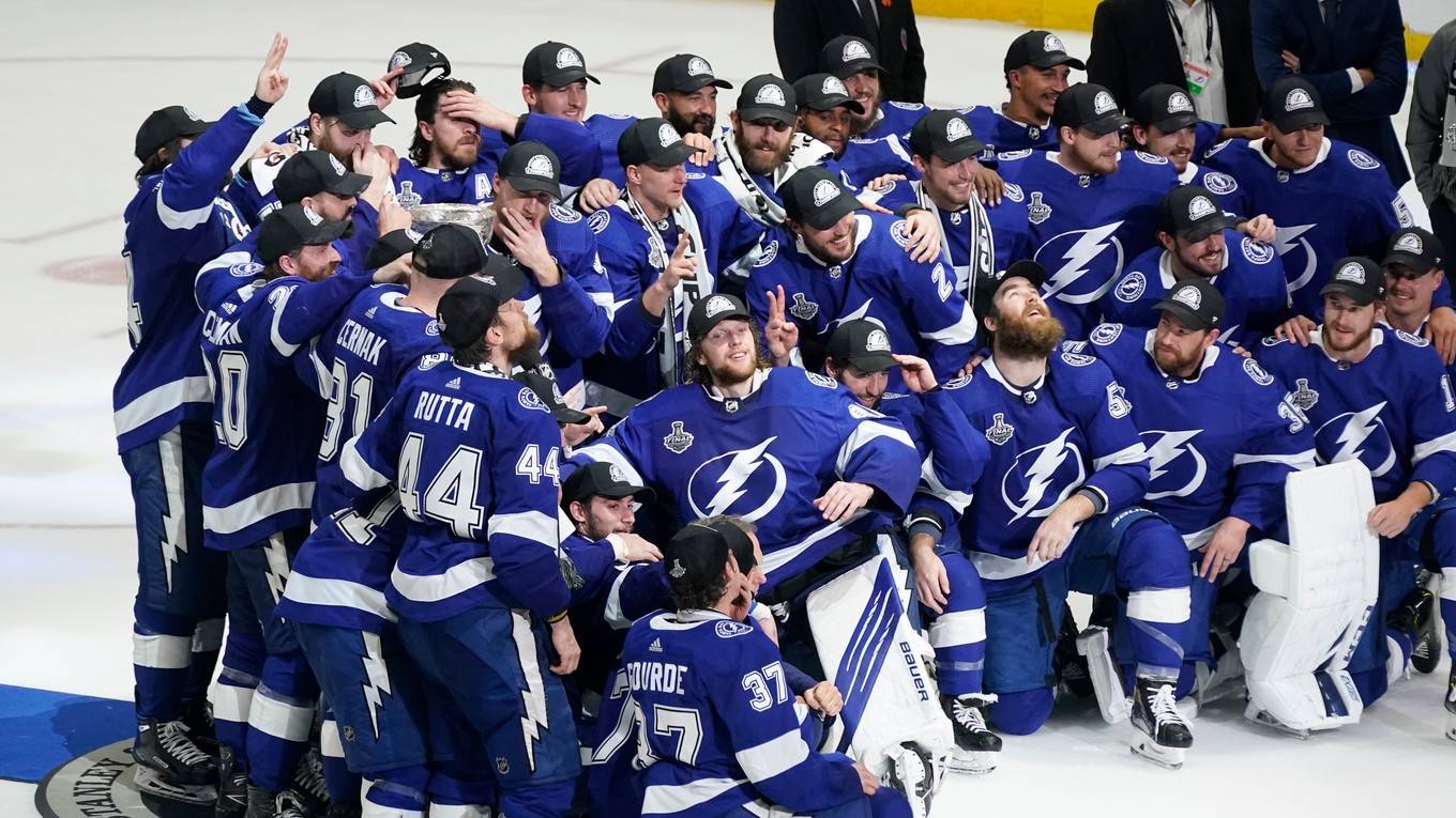 Hokejisti Tampa Bay Lightning zvíťazili vo finále NHL a získali Stanley Cup.