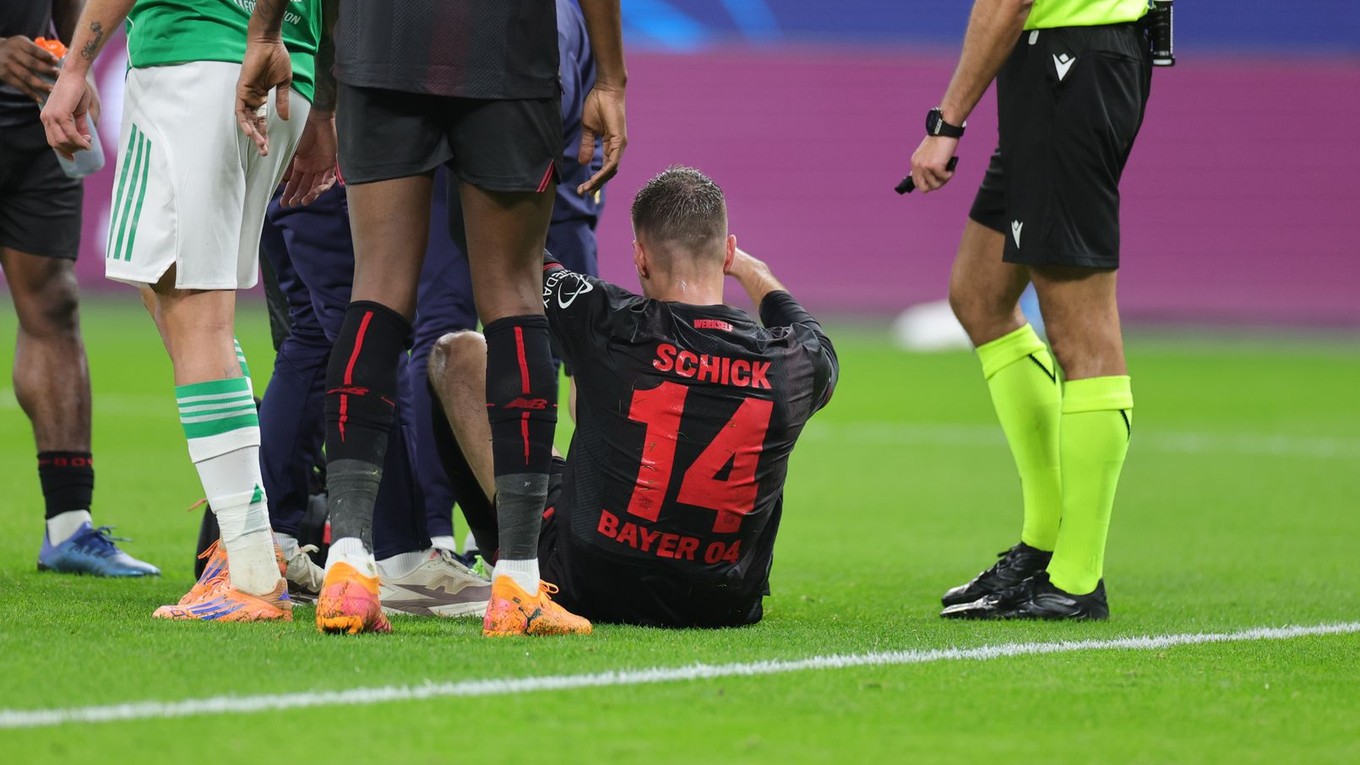 Zranený futbalista Leverkusensu Patrik Schick