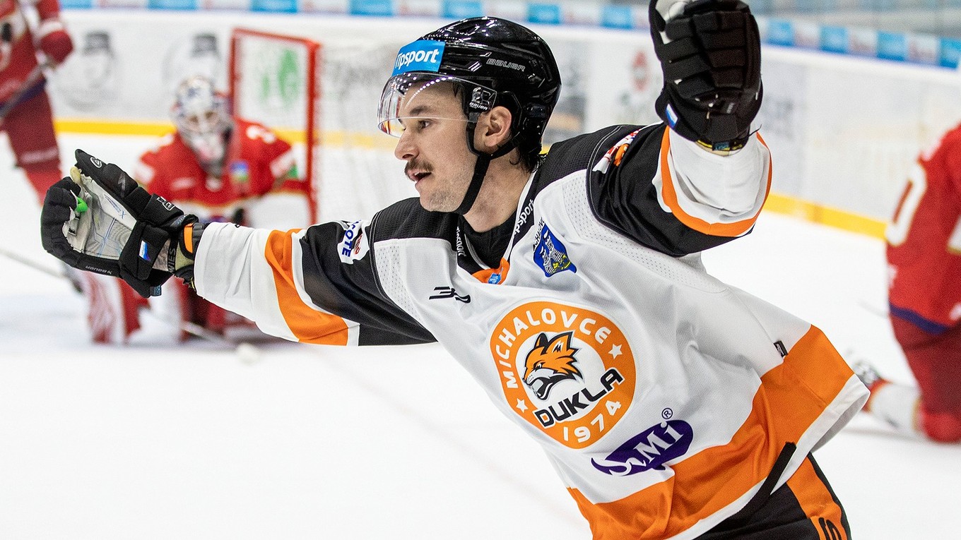 Jordan Martel v drese Michaloviec.