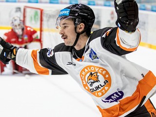 Jordan Martel v drese Michaloviec.