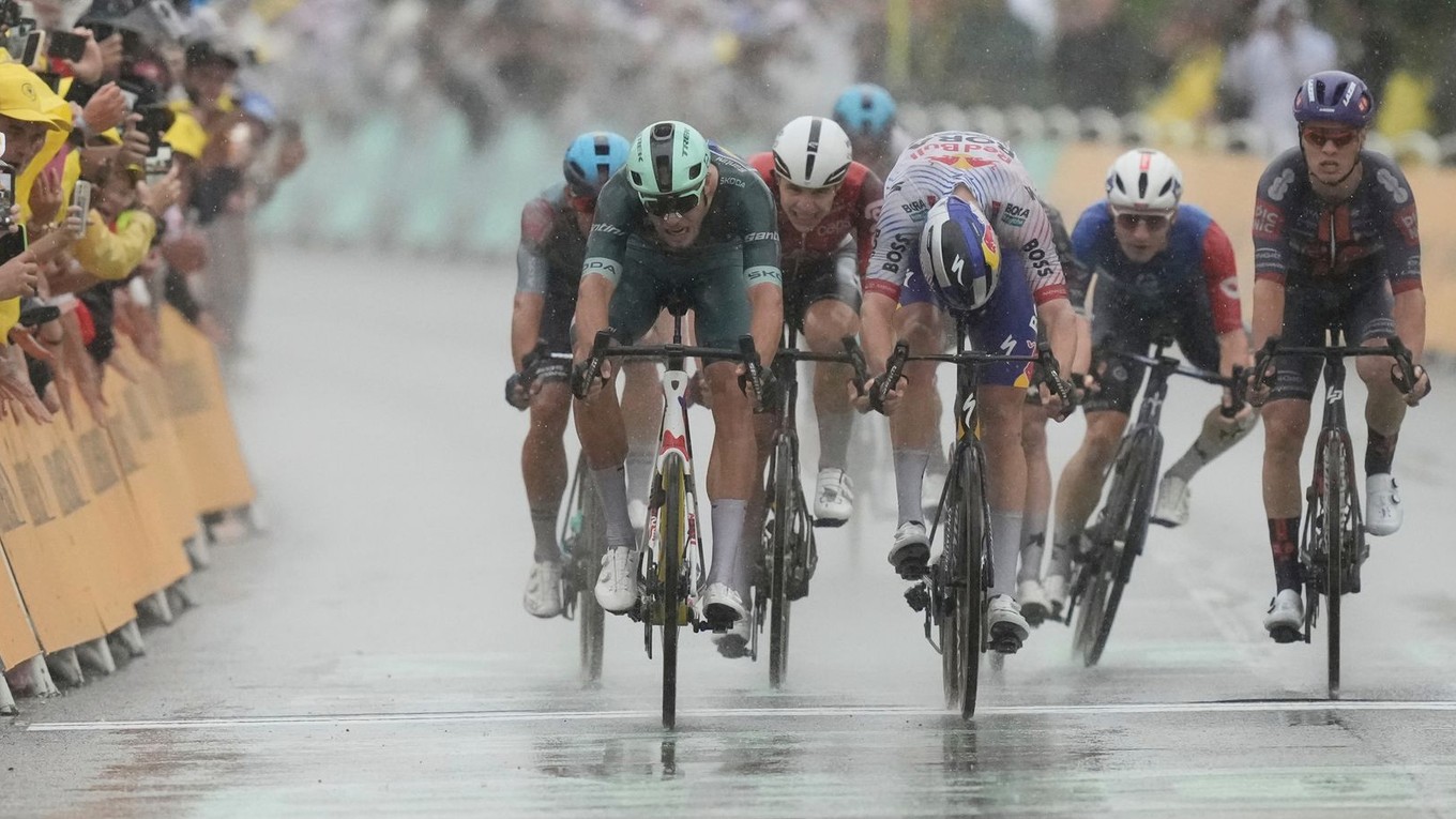 Jonathan Milan zvíťazil v 17. etape TdF 2025