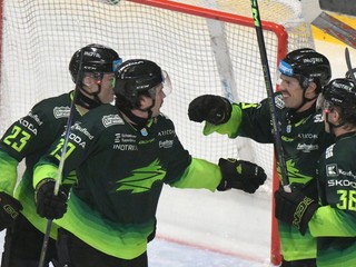 Gólová radosť hráčov Žiliny počas zápasu hokejovej Tipsport ligy.