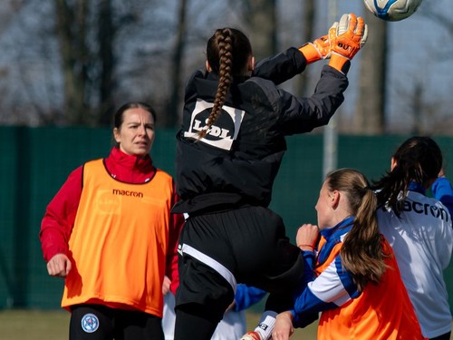 Viktoria Čeriová.jpg