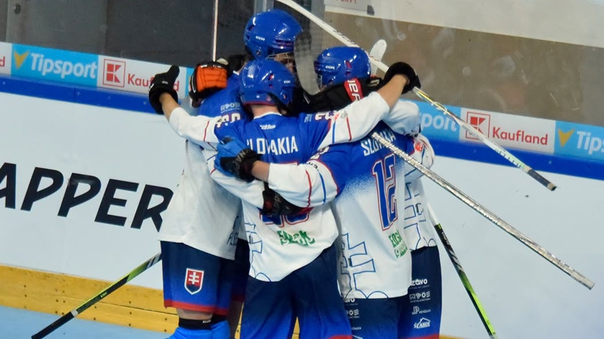 Hokejbalisti Slovenska do 18 rokov