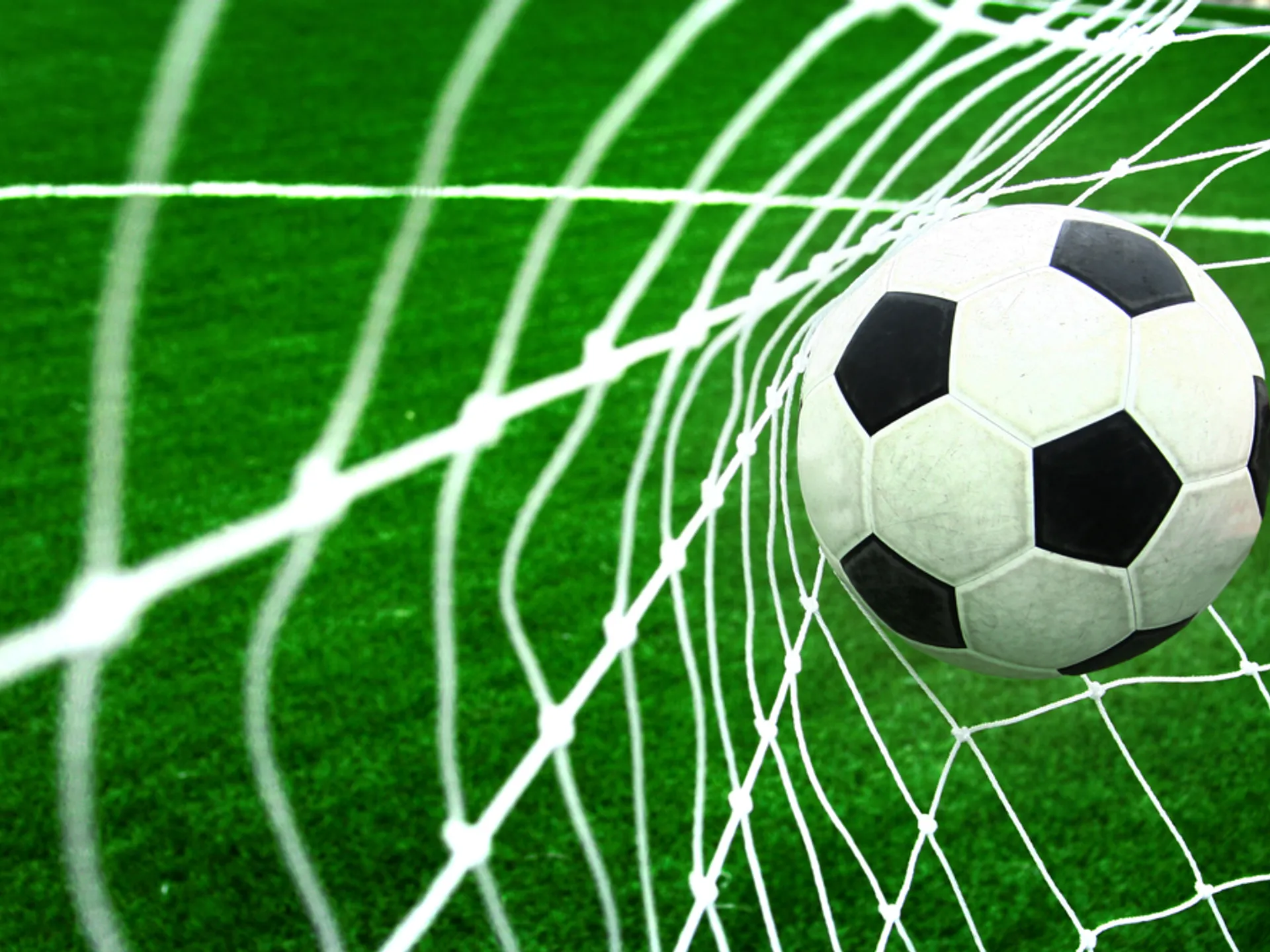 Povinnosť elektronických občianskych preukazov pre štatutárov futbalových klubov