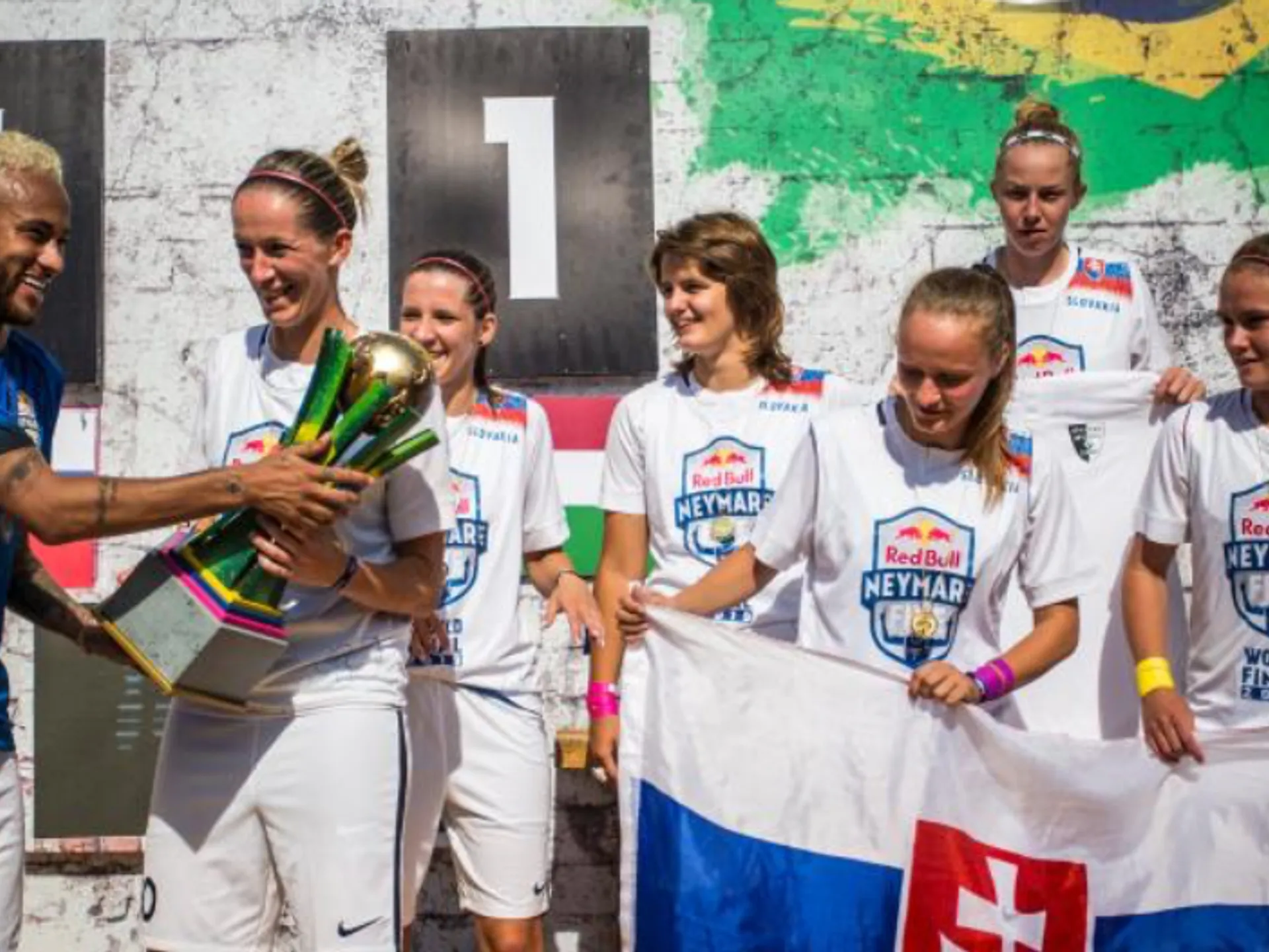 GRASSROOTS – Futbalistky Myjavy zažiarili na Neymar Jr’s Five v Brazílii. Neveďalová: Bol to obrovský zážitok