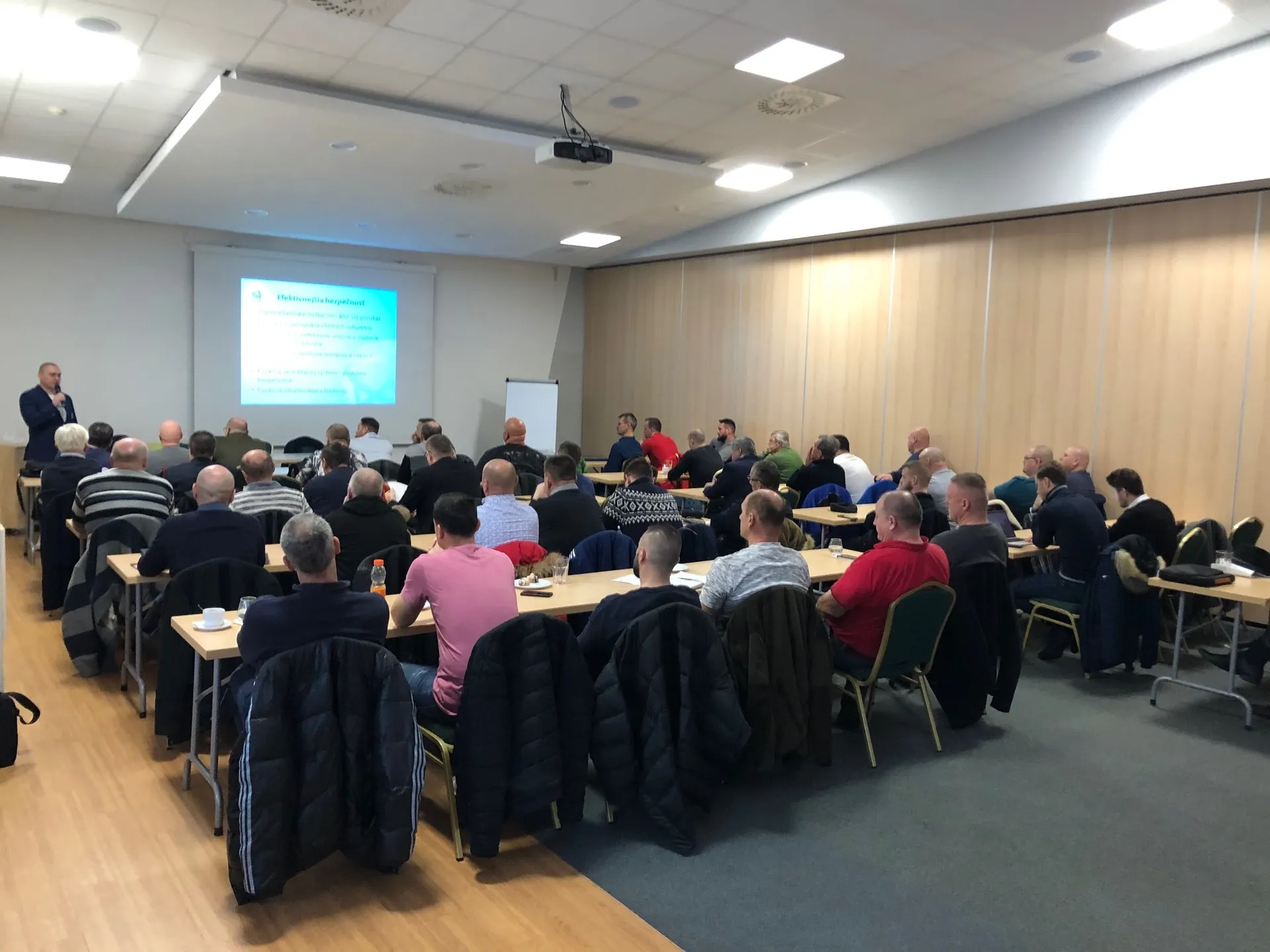 SFZ - Seminár nielen o bezpečnosti: jedným z kľúčov k úspechu komunikácia medzi ľuďmi