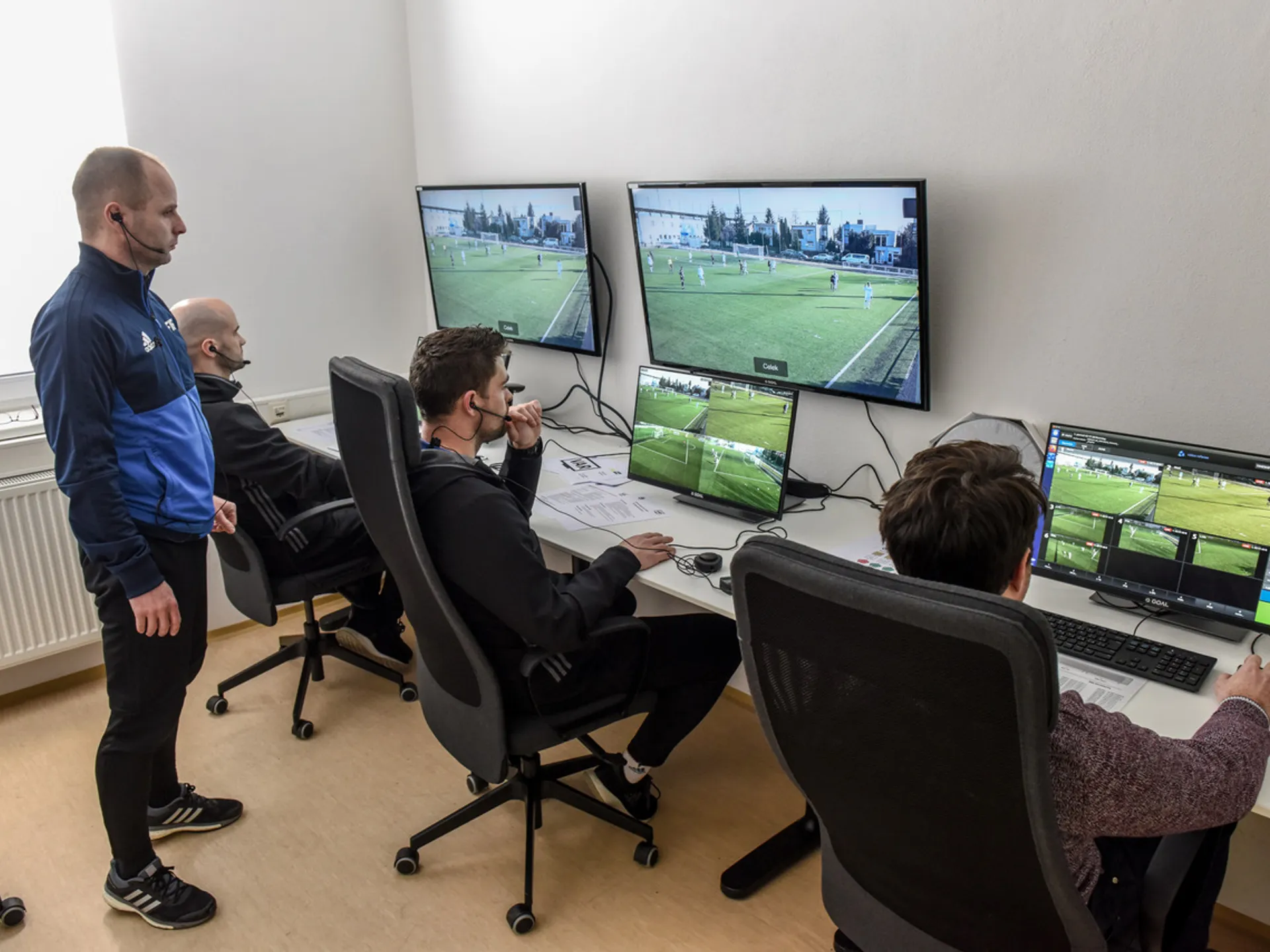 Systém VAR:  Na Slovensku rozhodcovia už skúšali off-line režim