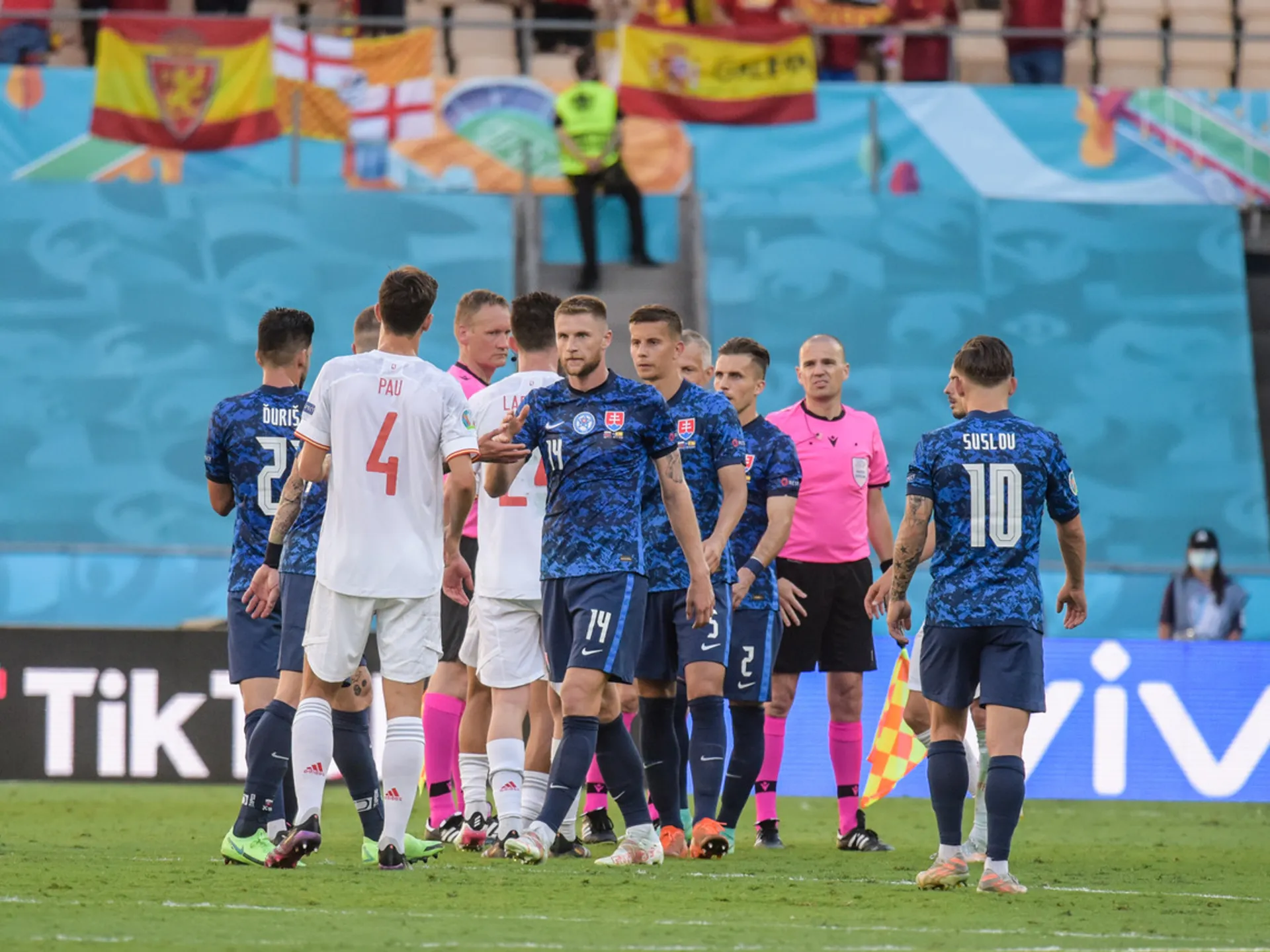 MUŽI A - Nemilosrdný španielsky účet, pre Tarkoviča najkrutejšia prehra