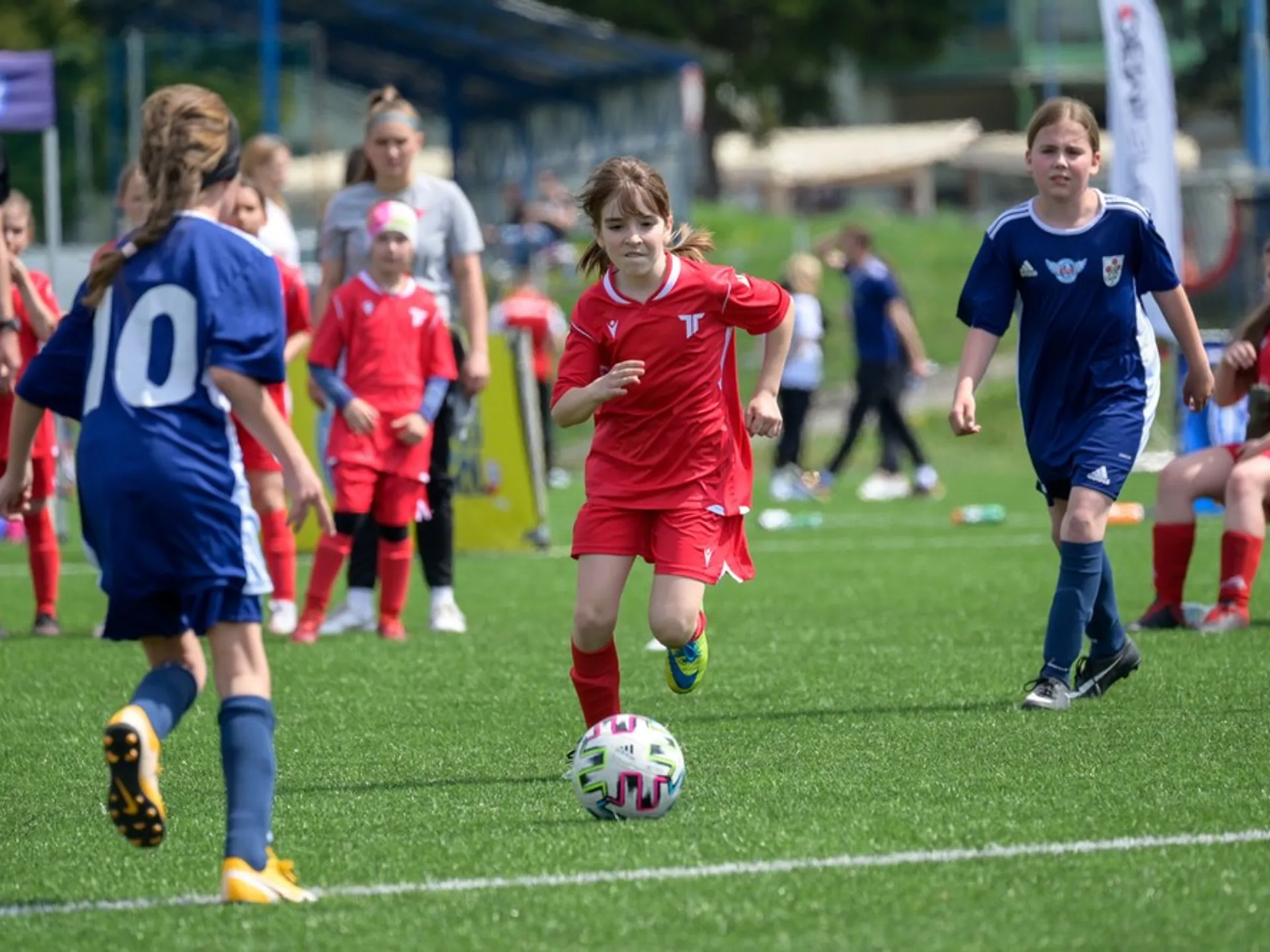 GRASSROOTS – Tucet dievčenských tímov sa predstaví na turnaji WU12 v Dunajskej Lužnej 