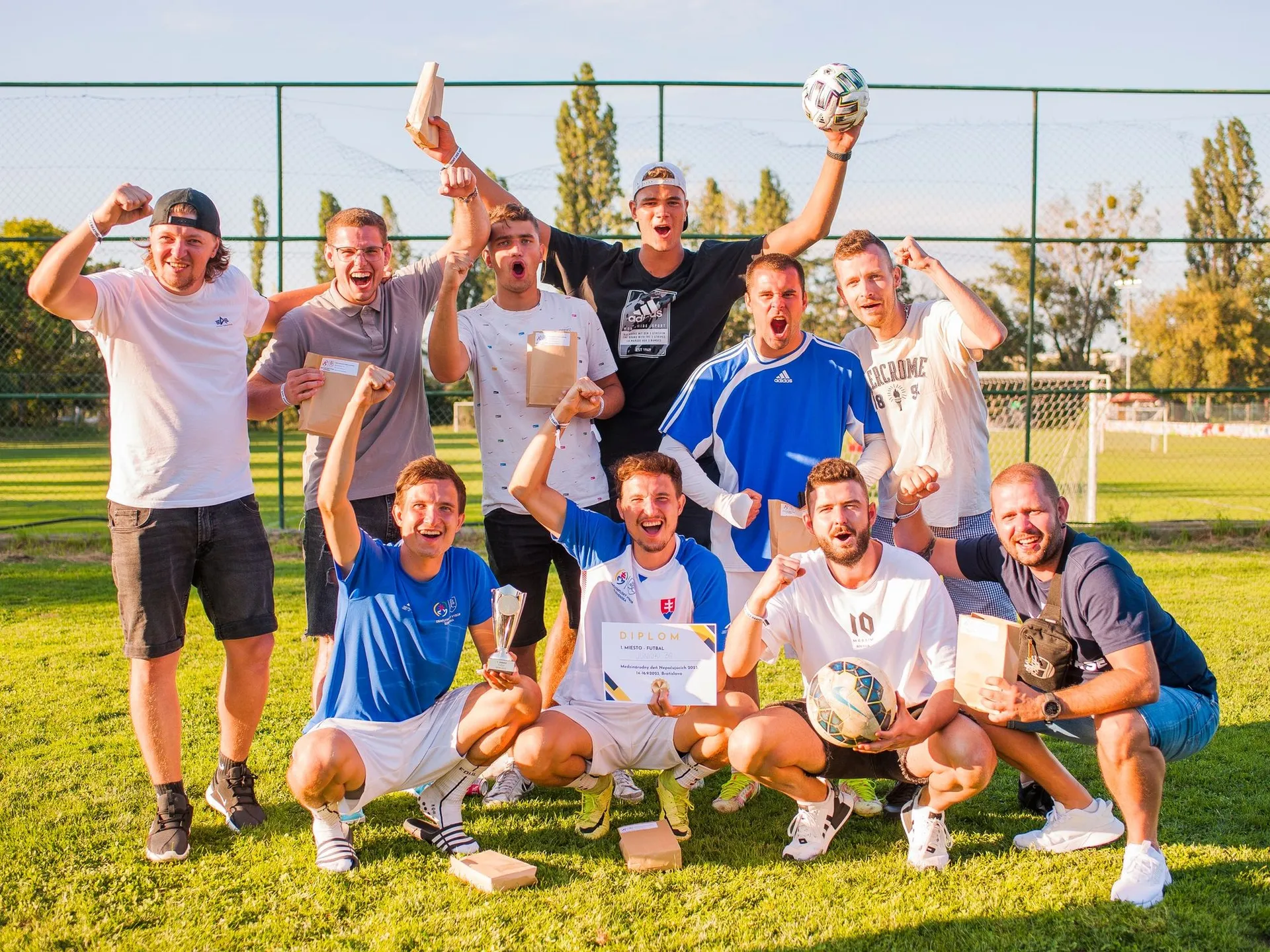 SFZ / DVS – Junior Bratislava ovládol Futbalový festival pri príležitosti Medzinárodného dňa nepočujúcich