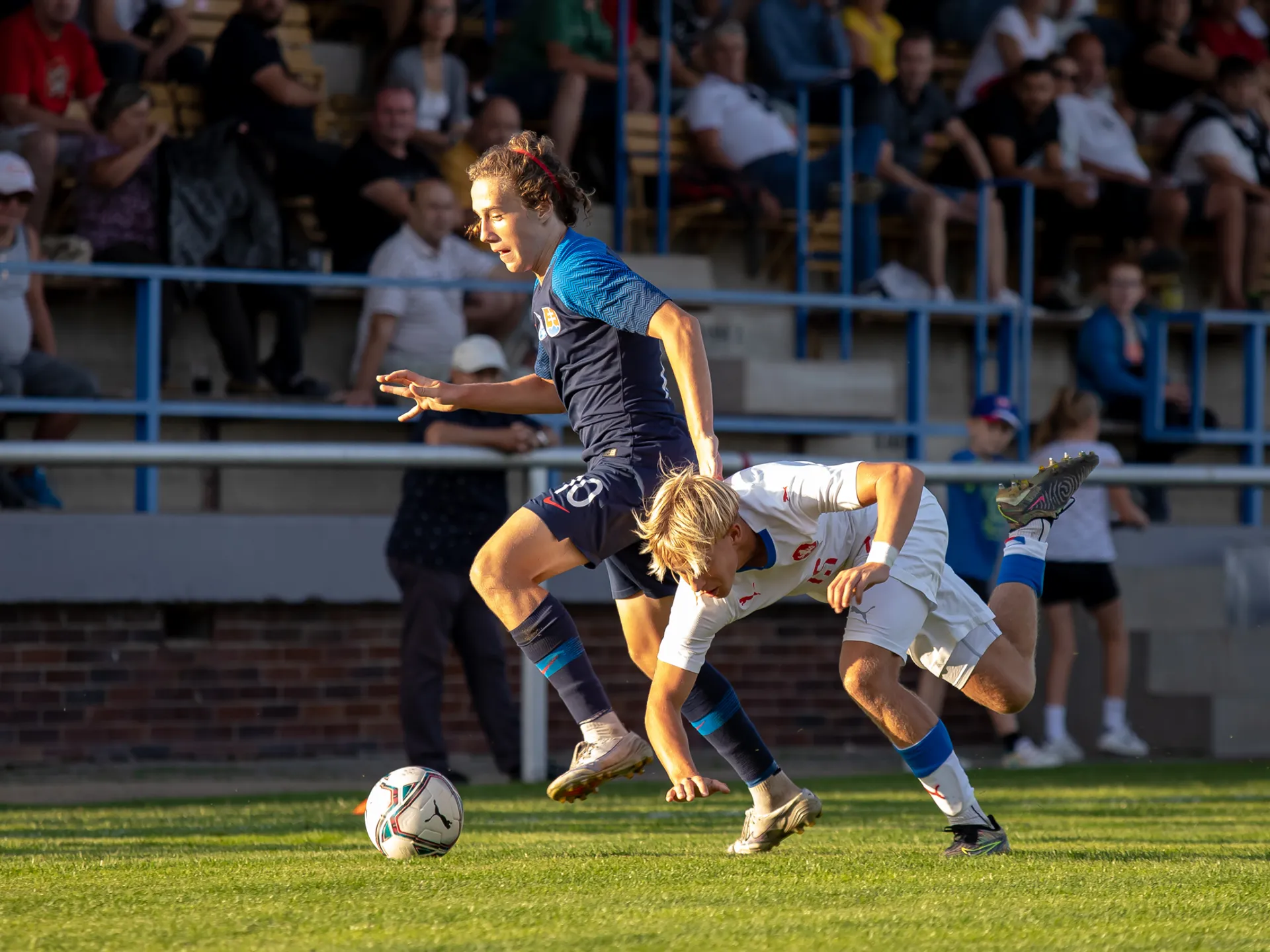 Czech Republic U16 vs Slovakia U16, international friendly match.

Please note the copyright notice. 
Contact – jakubhomola.sk@gmail.com