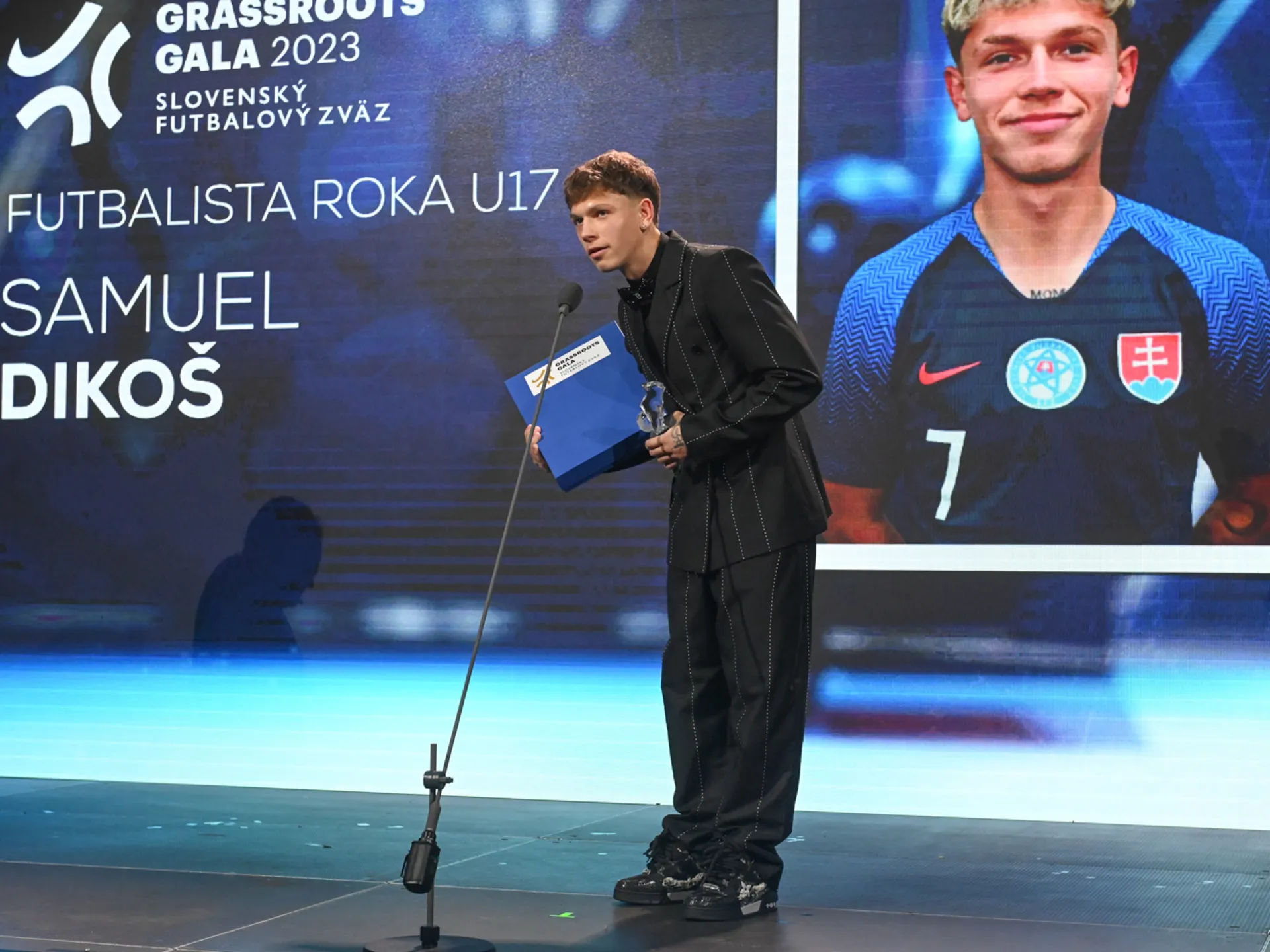 Futbalista roka odo 17 rokov Samuel Dikoš má v Groningene veľký cieľ.