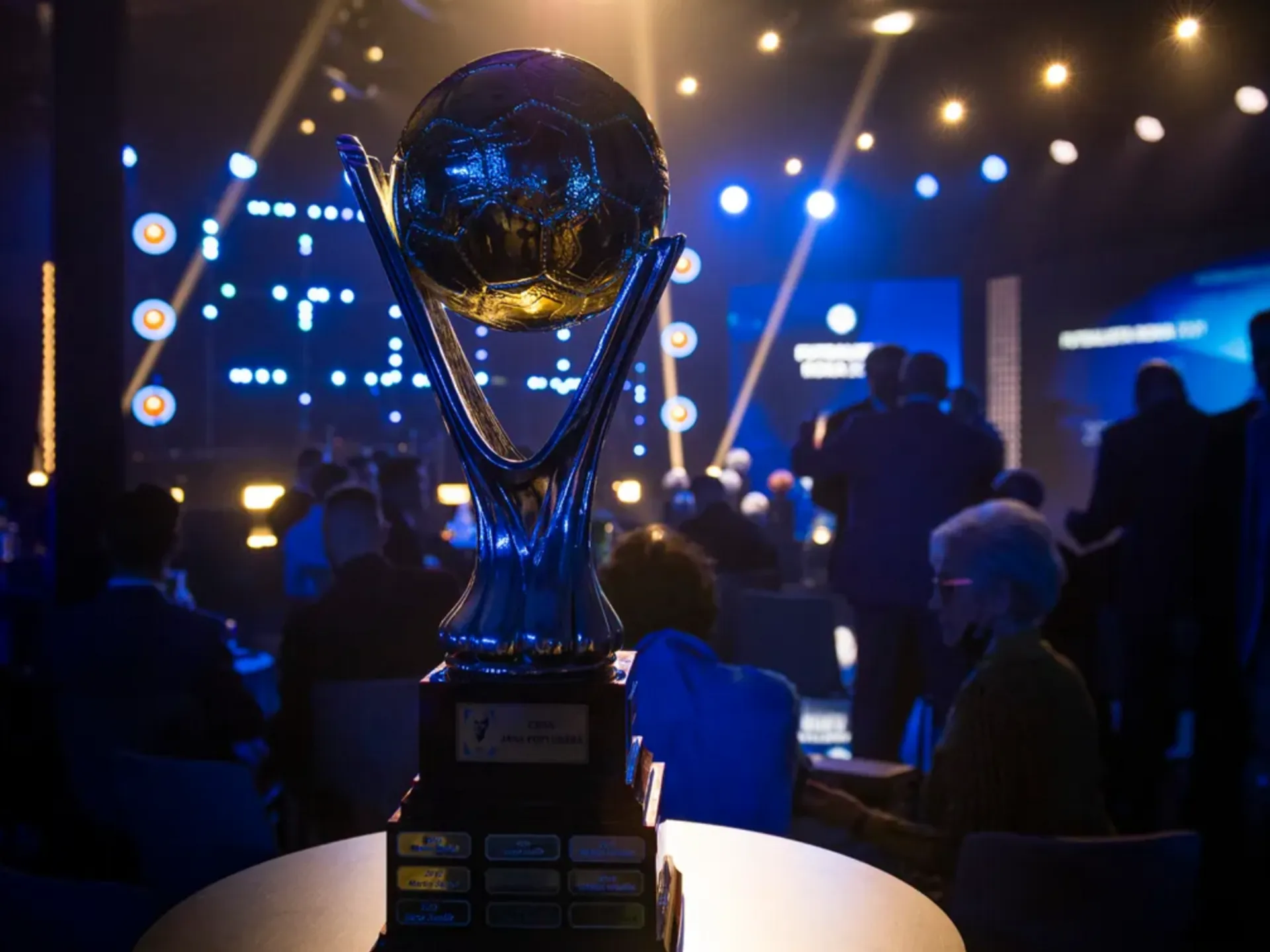 Ilustračná foto - trofej pre víťaza ankey Futbalista roka.